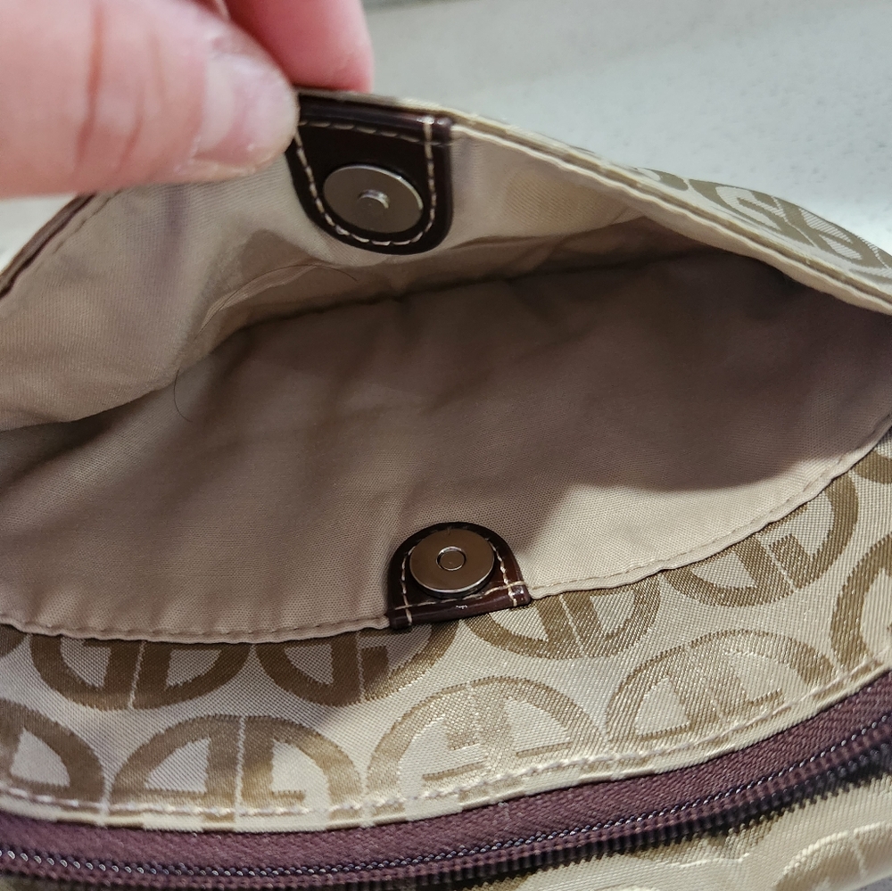 NWOT Gianni Bernini bag mini wristlet multi pockets - Picture 9 of 9